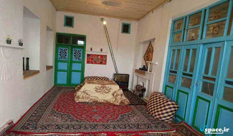 اقامتگاه بوم گردی سرای کربلایی فریدون روستای حسن حافظ اصفهان-نمای اتاق